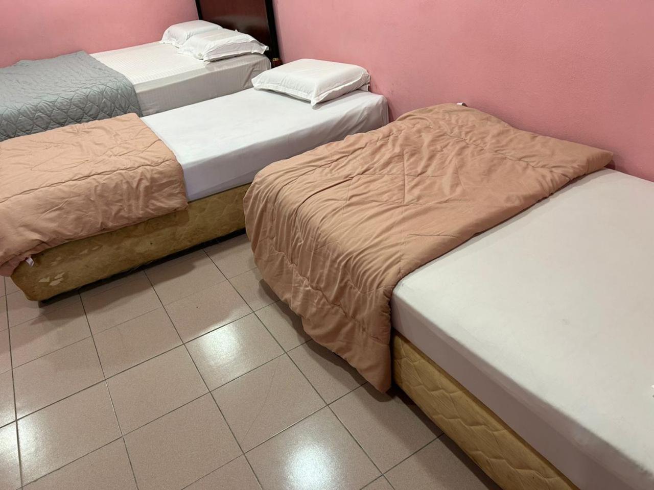 Hotel Cahaya Tanjong Malim Buitenkant foto