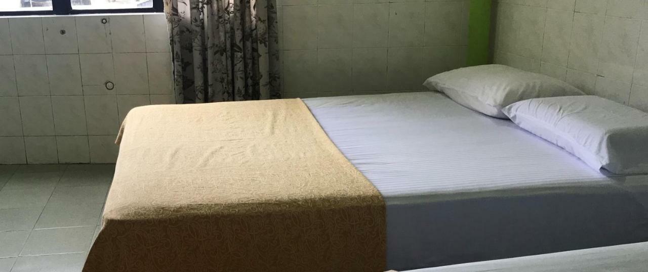 Hotel Cahaya Tanjong Malim Buitenkant foto