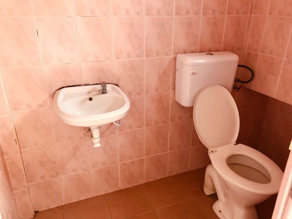Hotel Cahaya Tanjong Malim Buitenkant foto