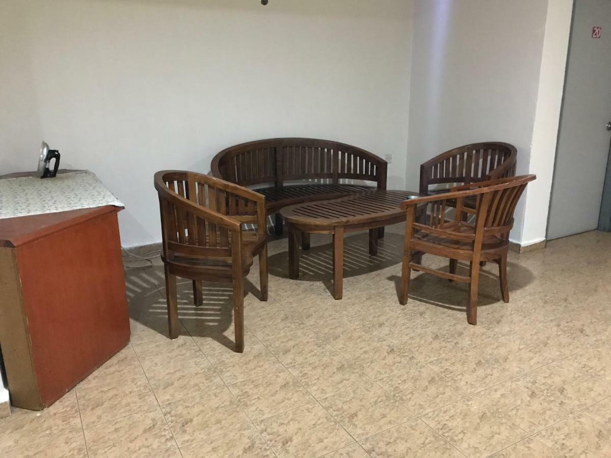 Hotel Cahaya Tanjong Malim Buitenkant foto